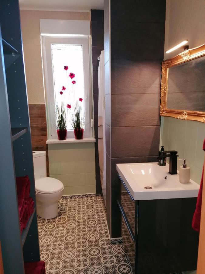 Ferienwohnung Am Keramikatelier Bitterfeld-Wolfen Esterno foto
